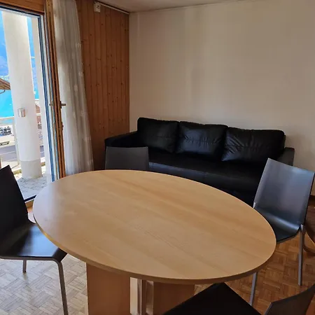 Facing * نيدريد